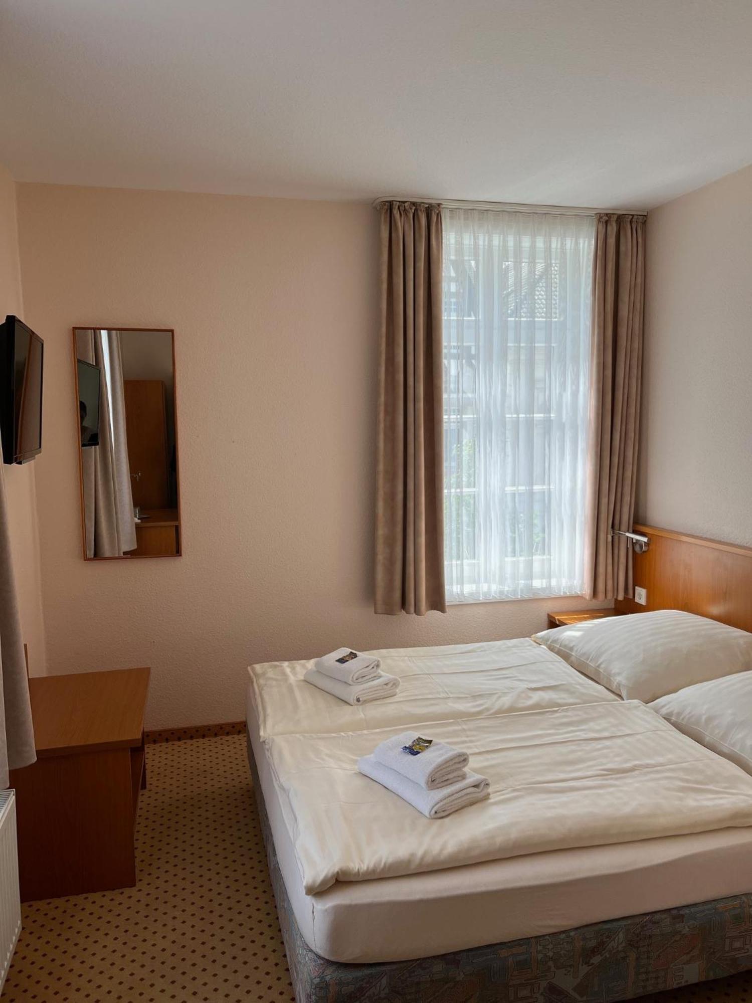 Hotel Brauhaus Bückeburg Esterno foto